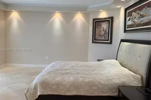 4000 Island Blvd, Aventura, FL 33160 - Photo 11