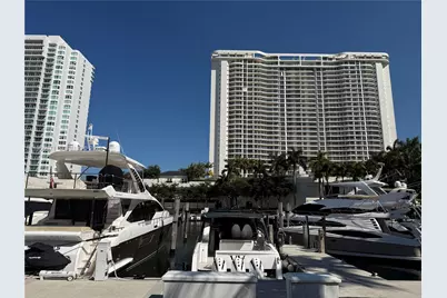 4000 Island Blvd #2402, Aventura, FL 33160 - Photo 37