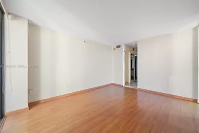 20505 E Country Club Dr #1434, Aventura, FL 33180 - Photo 9