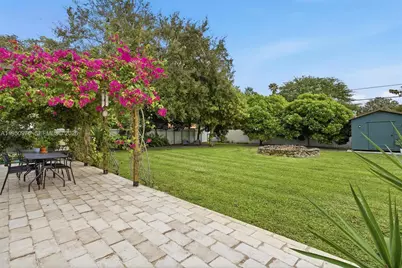 565 South Dr, Miami Springs, FL 33166 - Photo 3