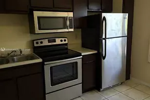 8106 SW 21st Ct, Miramar, FL 33025 - Photo 9