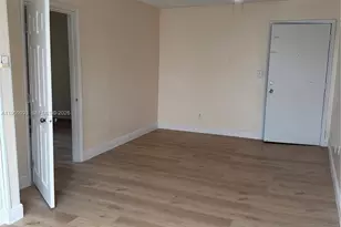 7640 Kimberly Blvd, North Lauderdale, FL 33068 - Photo 3