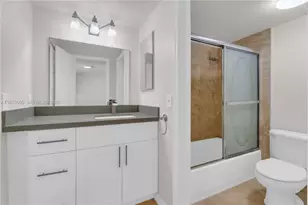 2945 NE 185th St, Aventura, FL 33180 - Photo 23