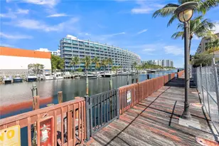 2945 NE 185th St, Aventura, FL 33180 - Photo 41