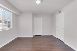 2945 NE 185th St, Aventura, FL 33180 - Photo 19