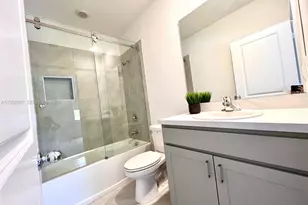 429 NE 12th St, Florida City, FL 33034 - Photo 13