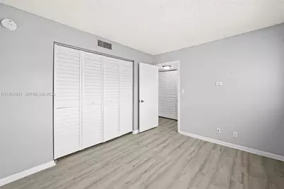 2302 S Cypress Bend Dr #210, Pompano Beach, FL 33069 - Photo 21