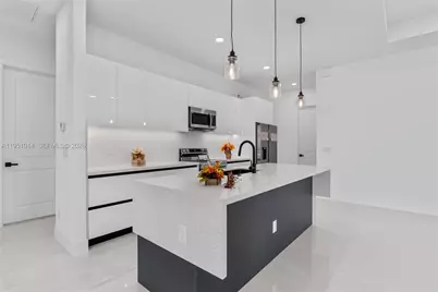 3318 30th St SW, Lehigh Acres, FL 33976 - Photo 17