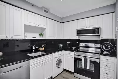 2501 S Ocean Dr #302, Hollywood, FL 33019 - Photo 15