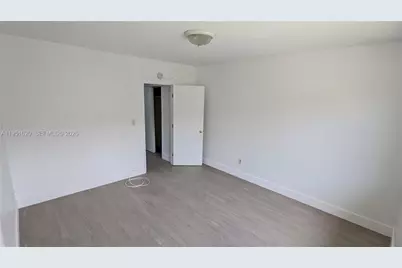 811 81st St #2, Miami Beach, FL 33141 - Photo 7