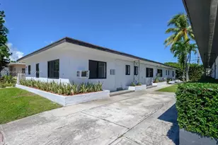 811 81st St, Miami Beach, FL 33141 - Photo 1
