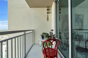 9055 SW 73rd Ct, Miami, FL 33156 - Photo 21