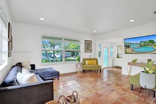 7525 W Treasure Dr, North Bay Village, FL 33141 - Photo 7