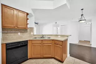 2101 E Myrtlewood Cir E, Palm Beach Gardens, FL 33418 - Photo 3