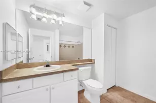 2101 E Myrtlewood Cir E, Palm Beach Gardens, FL 33418 - Photo 9