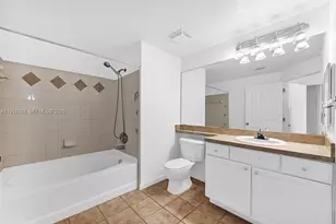 2101 E Myrtlewood Cir E, Palm Beach Gardens, FL 33418 - Photo 7