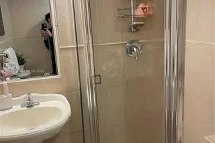 2555 Collins Ave, Miami Beach, FL 33140 - Photo 13