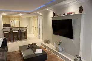 2555 Collins Ave, Miami Beach, FL 33140 - Photo 5