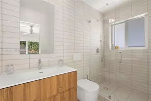 1040 NE 85th St, Miami, FL 33138 - Photo 15