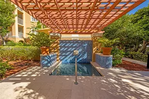 19555 E Country Club Dr, Aventura, FL 33180 - Photo 27