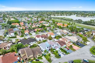 20134 W Lake Dr, Hialeah, FL 33015 - Photo 31