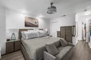 20134 W Lake Dr, Hialeah, FL 33015 - Photo 7