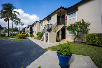 4000 Crystal Lake Dr #114, Deerfield Beach, FL 33064 - Photo 21