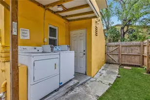 655 NE 122nd St, North Miami, FL 33161 - Photo 31