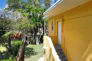 655 NE 122nd St, North Miami, FL 33161 - Photo 39