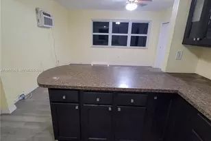 655 NE 122nd St, North Miami, FL 33161 - Photo 35