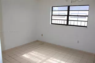 2260 W 55th St, Hialeah, FL 33016 - Photo 15