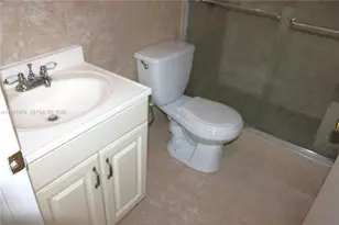 2260 W 55th St, Hialeah, FL 33016 - Photo 13