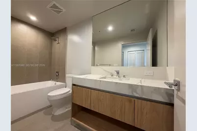 11 NE 6th #1714, Miami, FL 33132 - Photo 11