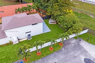 7472 NW 167th St, Hialeah, FL 33015 - Photo 39
