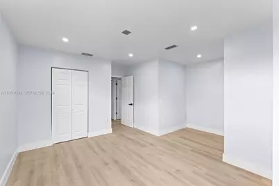 7472 NW 167th St, Hialeah, FL 33015 - Photo 23