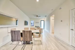 7831 NW 104th Ave, Doral, FL 33178 - Photo 9