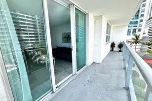 1155 Brickell Bay Dr, Miami, FL 33131 - Photo 11