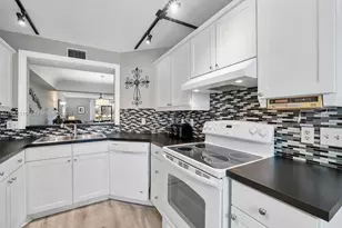 23249 N Barwood Ln N, Boca Raton, FL 33428 - Photo 13