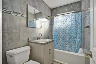 611 NE 171 St, North Miami Beach, FL 33162 - Photo 9