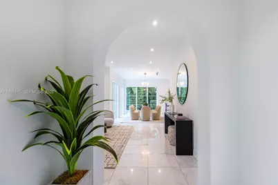 315 Santander Ave #317, Coral Gables, FL 33134 - Photo 3