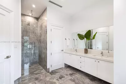 315 Santander Ave #317, Coral Gables, FL 33134 - Photo 11