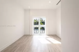 315 Santander Ave, Coral Gables, FL 33134 - Photo 17