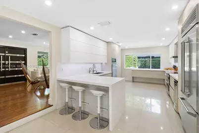 5601 Maggiore St, Coral Gables, FL 33146 - Photo 9