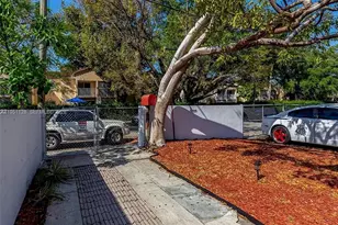 2608 NW 26th St, Miami, FL 33142 - Photo 23