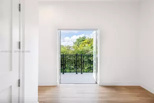 315 Santander Ave, Coral Gables, FL 33134 - Photo 17