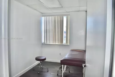 5590 W 20th Ave, Hialeah, FL 33016 - Photo 19