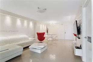 2401 Collins Ave, Miami Beach, FL 33140 - Photo 5