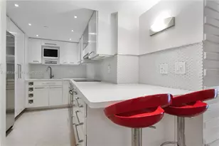 2401 Collins Ave, Miami Beach, FL 33140 - Photo 3