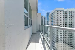 1155 Brickell Bay Dr, Miami, FL 33131 - Photo 13