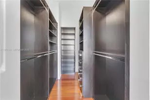 1155 Brickell Bay Dr, Miami, FL 33131 - Photo 33